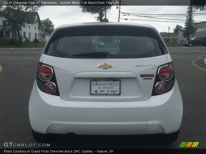 Summit White / Jet Black/Dark Titanium 2016 Chevrolet Sonic LT Hatchback