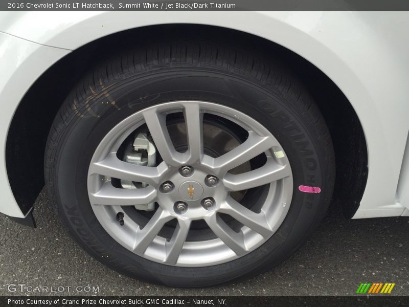 Summit White / Jet Black/Dark Titanium 2016 Chevrolet Sonic LT Hatchback