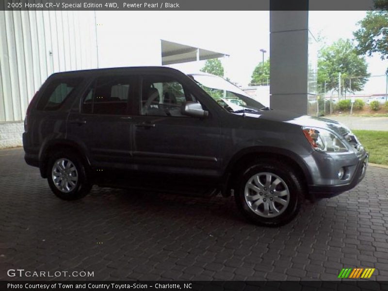 Pewter Pearl / Black 2005 Honda CR-V Special Edition 4WD