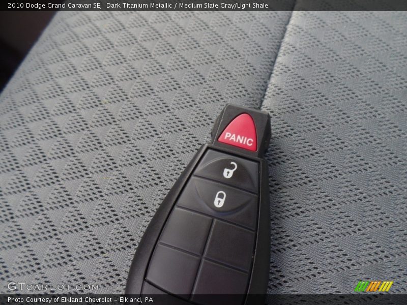 Dark Titanium Metallic / Medium Slate Gray/Light Shale 2010 Dodge Grand Caravan SE