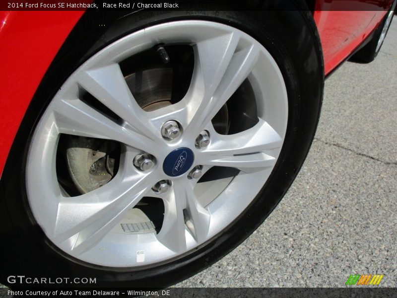 Race Red / Charcoal Black 2014 Ford Focus SE Hatchback