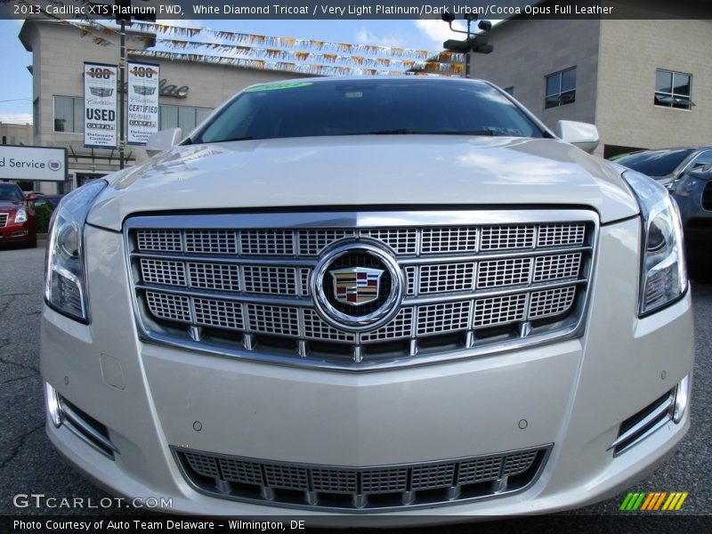 White Diamond Tricoat / Very Light Platinum/Dark Urban/Cocoa Opus Full Leather 2013 Cadillac XTS Platinum FWD
