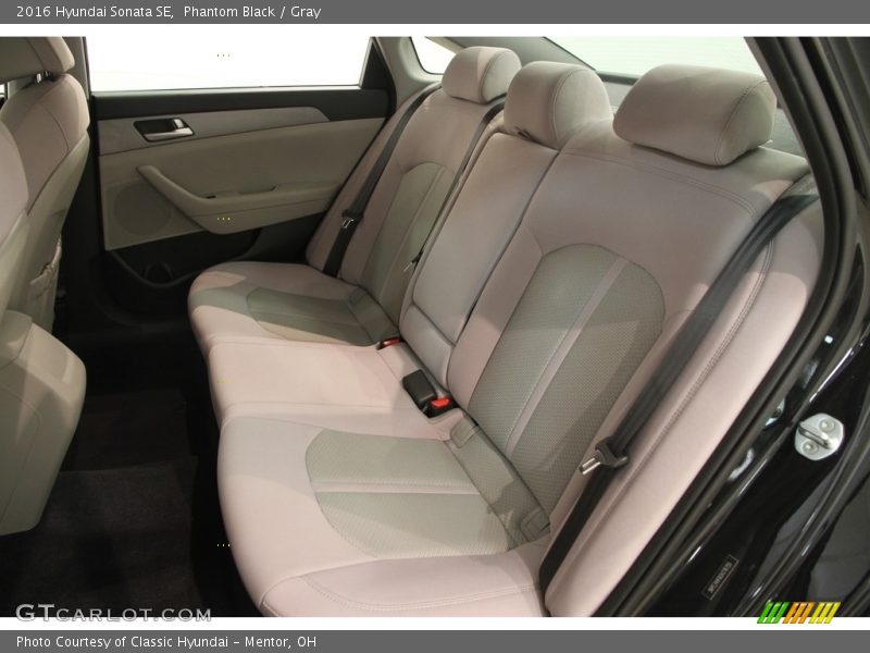Phantom Black / Gray 2016 Hyundai Sonata SE