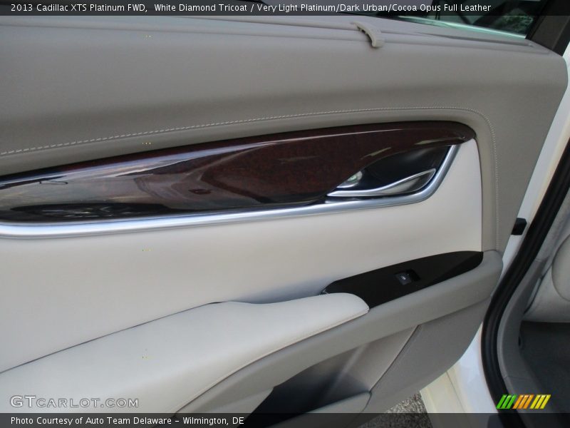 White Diamond Tricoat / Very Light Platinum/Dark Urban/Cocoa Opus Full Leather 2013 Cadillac XTS Platinum FWD