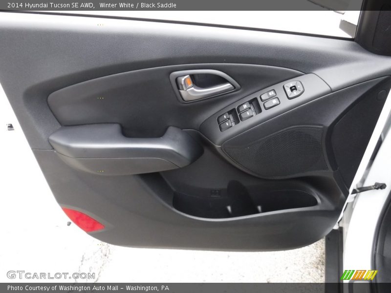 Winter White / Black Saddle 2014 Hyundai Tucson SE AWD