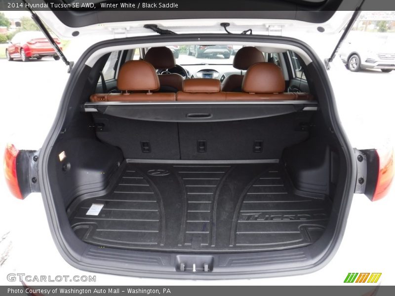 Winter White / Black Saddle 2014 Hyundai Tucson SE AWD
