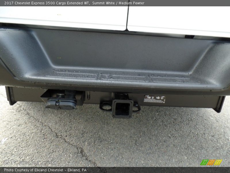 Summit White / Medium Pewter 2017 Chevrolet Express 3500 Cargo Extended WT