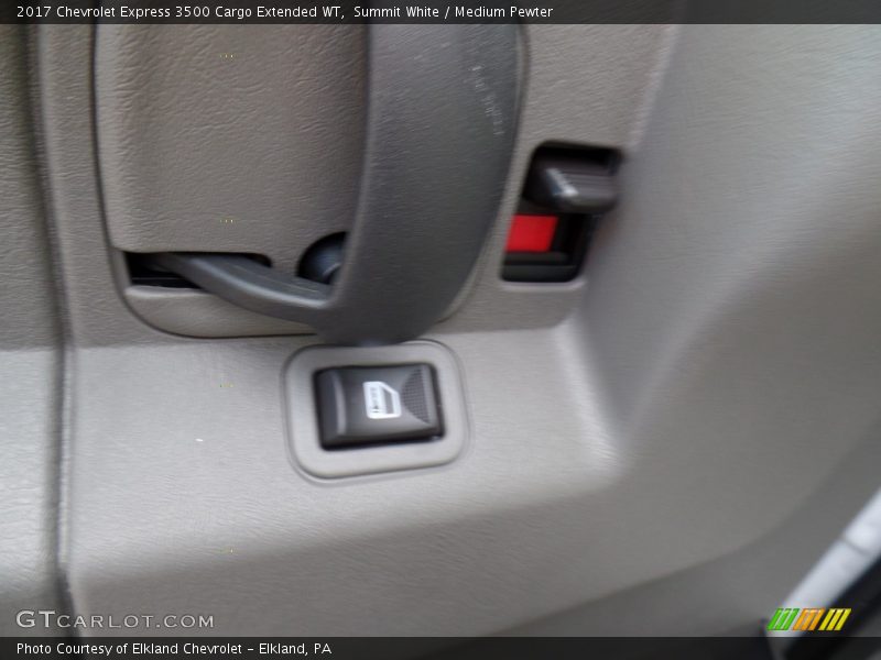 Summit White / Medium Pewter 2017 Chevrolet Express 3500 Cargo Extended WT