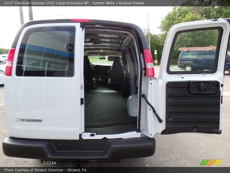 Summit White / Medium Pewter 2017 Chevrolet Express 3500 Cargo Extended WT