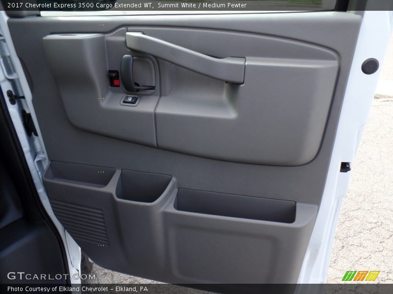 Summit White / Medium Pewter 2017 Chevrolet Express 3500 Cargo Extended WT