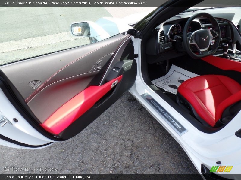Arctic White / Adrenaline Red 2017 Chevrolet Corvette Grand Sport Convertible