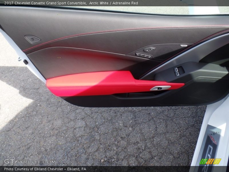 Arctic White / Adrenaline Red 2017 Chevrolet Corvette Grand Sport Convertible