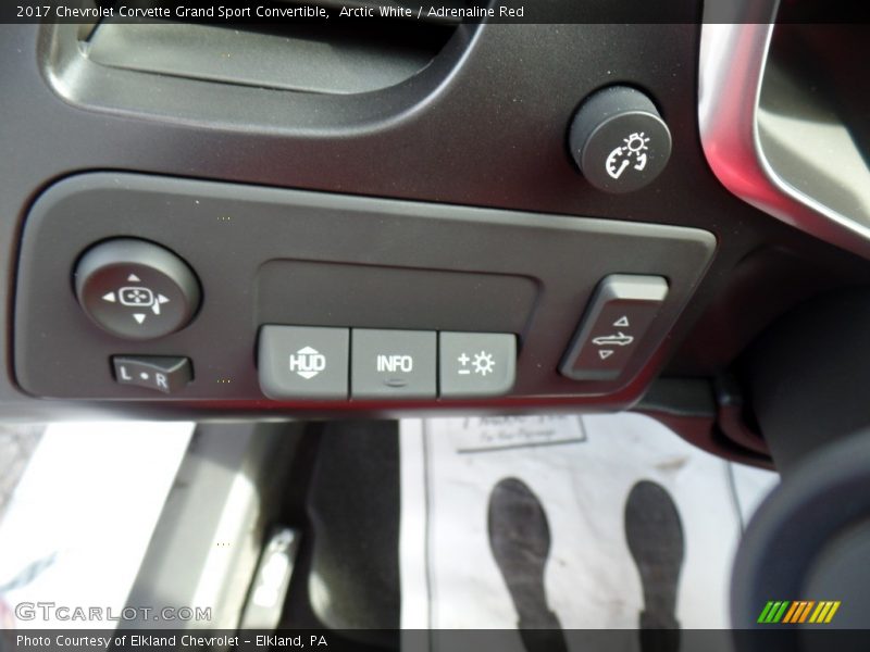 Arctic White / Adrenaline Red 2017 Chevrolet Corvette Grand Sport Convertible