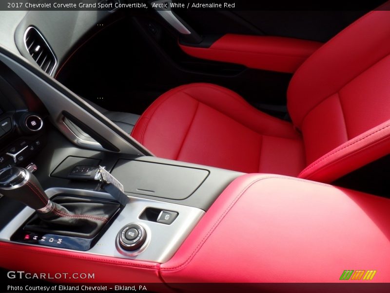Arctic White / Adrenaline Red 2017 Chevrolet Corvette Grand Sport Convertible