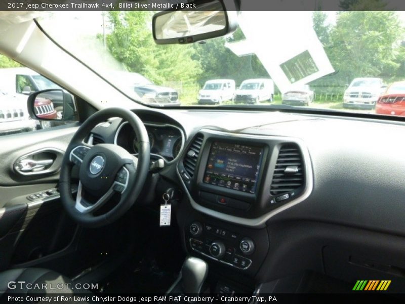 Billet Silver Metallic / Black 2017 Jeep Cherokee Trailhawk 4x4