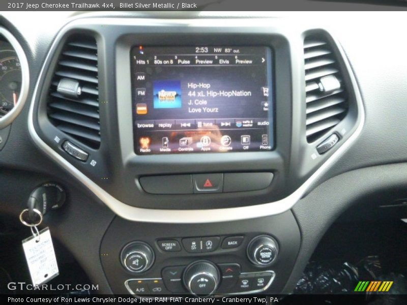 Billet Silver Metallic / Black 2017 Jeep Cherokee Trailhawk 4x4