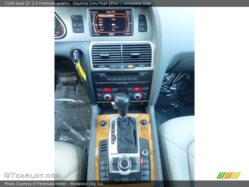 Daytona Grey Pearl Effect / Limestone Grey 2008 Audi Q7 3.6 Premium quattro