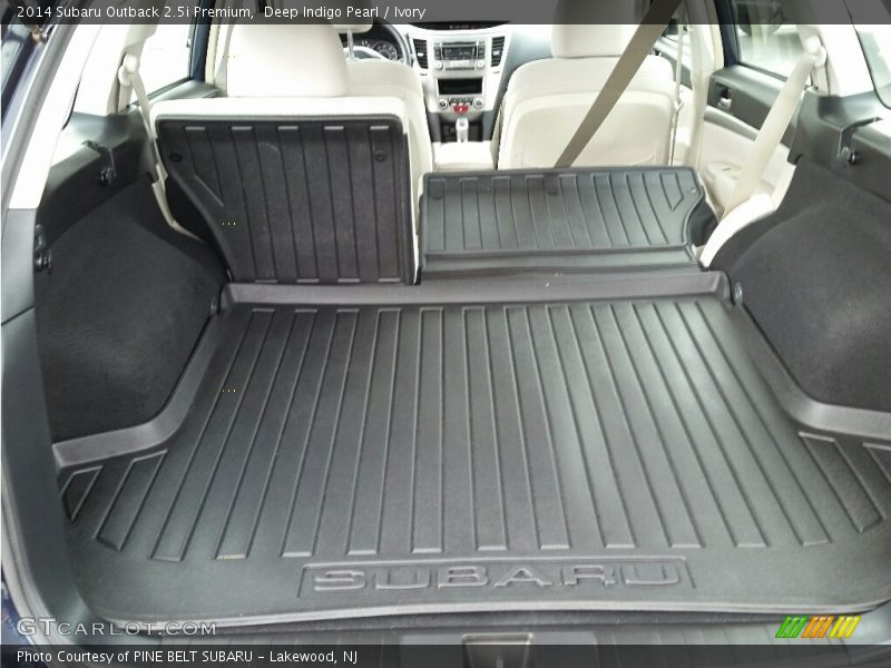 Deep Indigo Pearl / Ivory 2014 Subaru Outback 2.5i Premium