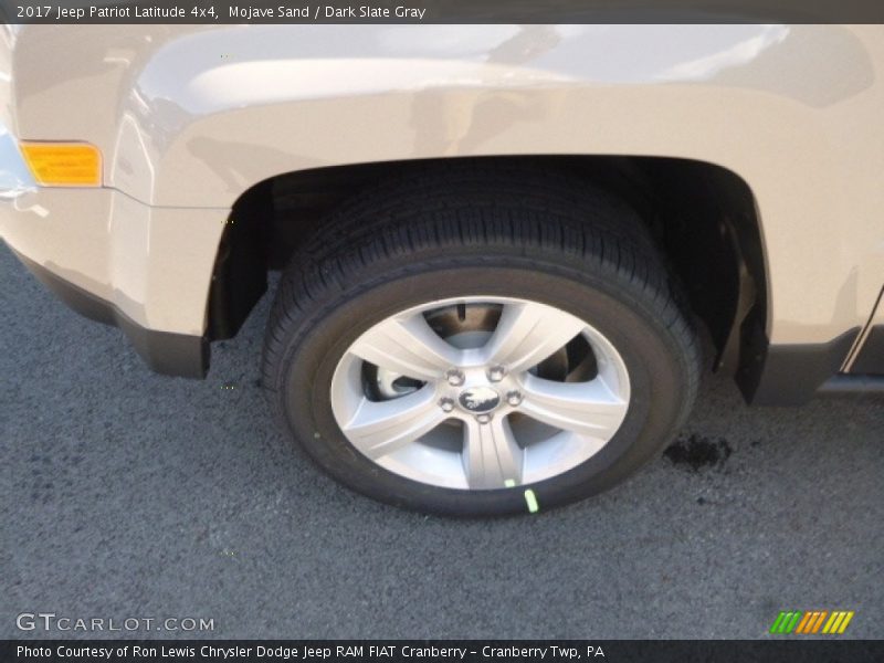 Mojave Sand / Dark Slate Gray 2017 Jeep Patriot Latitude 4x4