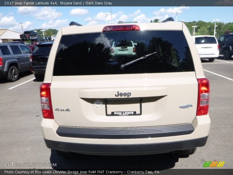 Mojave Sand / Dark Slate Gray 2017 Jeep Patriot Latitude 4x4