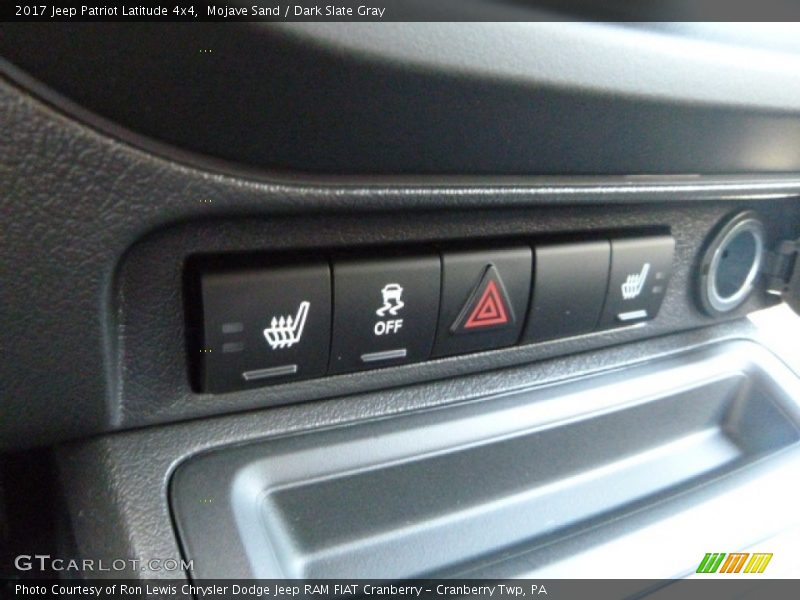 Mojave Sand / Dark Slate Gray 2017 Jeep Patriot Latitude 4x4