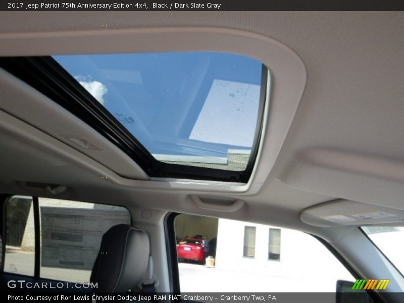 Black / Dark Slate Gray 2017 Jeep Patriot 75th Anniversary Edition 4x4