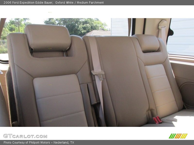 Oxford White / Medium Parchment 2006 Ford Expedition Eddie Bauer