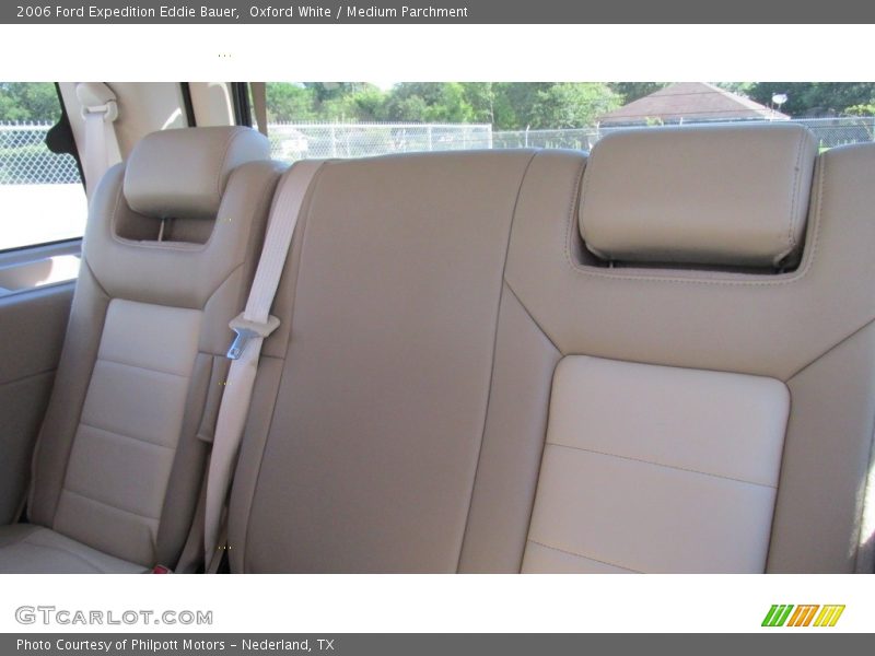 Oxford White / Medium Parchment 2006 Ford Expedition Eddie Bauer