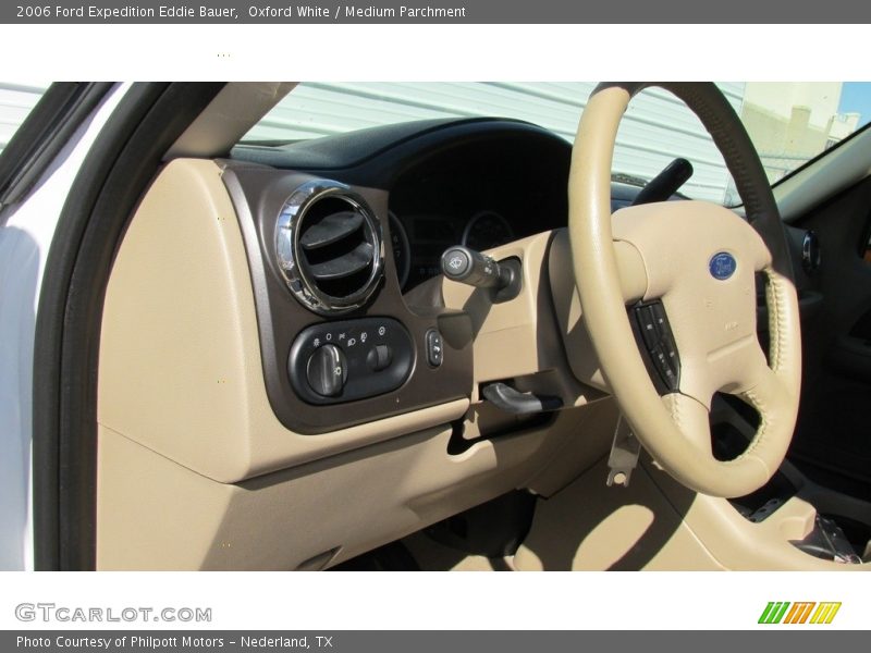 Oxford White / Medium Parchment 2006 Ford Expedition Eddie Bauer