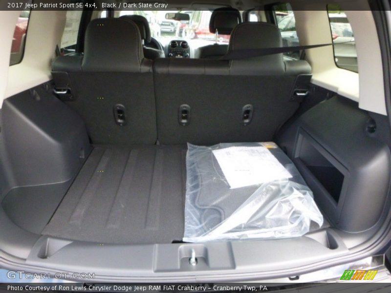 Black / Dark Slate Gray 2017 Jeep Patriot Sport SE 4x4