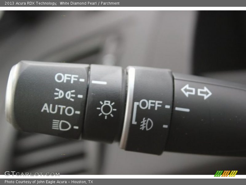 White Diamond Pearl / Parchment 2013 Acura RDX Technology