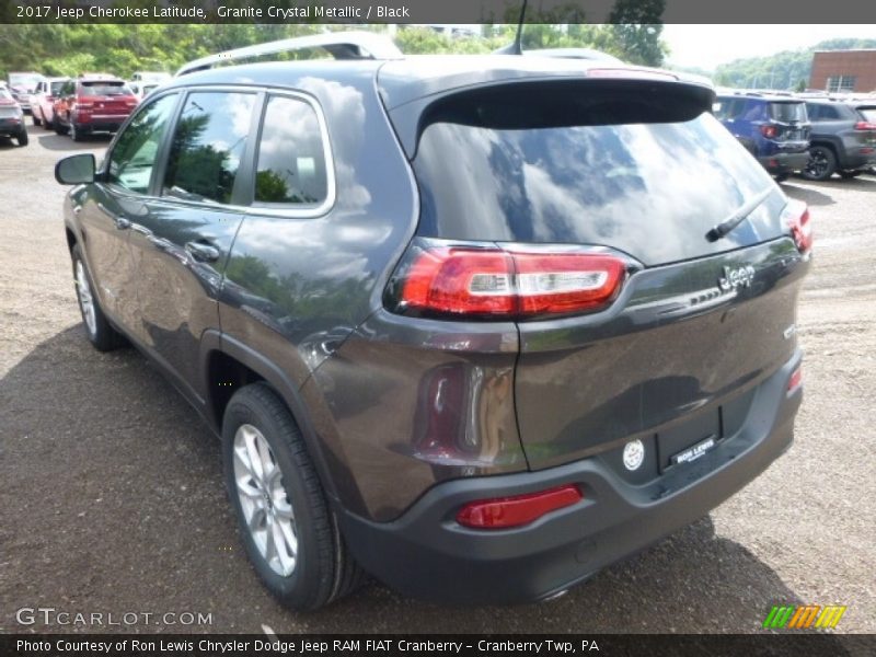 Granite Crystal Metallic / Black 2017 Jeep Cherokee Latitude