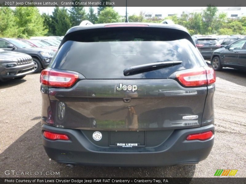 Granite Crystal Metallic / Black 2017 Jeep Cherokee Latitude