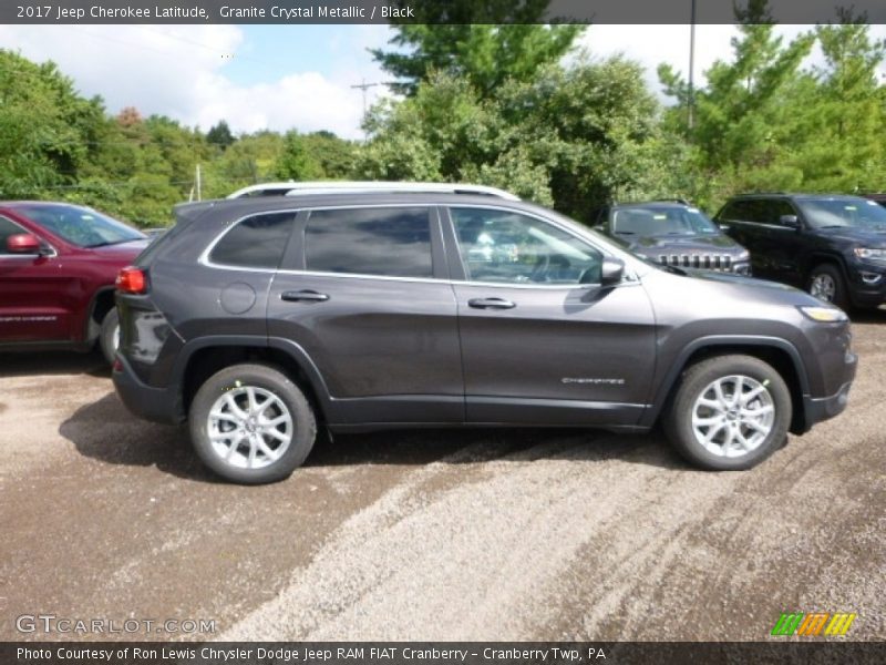 Granite Crystal Metallic / Black 2017 Jeep Cherokee Latitude