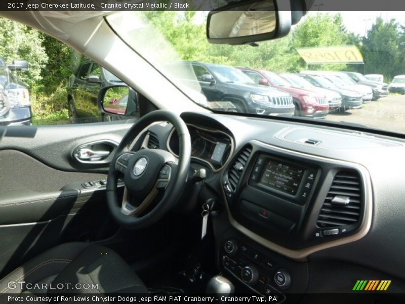 Granite Crystal Metallic / Black 2017 Jeep Cherokee Latitude