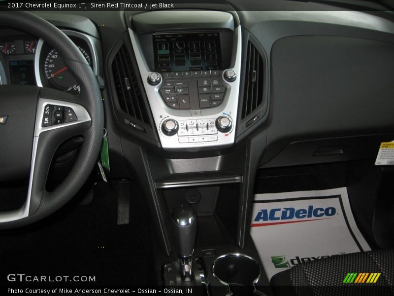 Siren Red Tintcoat / Jet Black 2017 Chevrolet Equinox LT