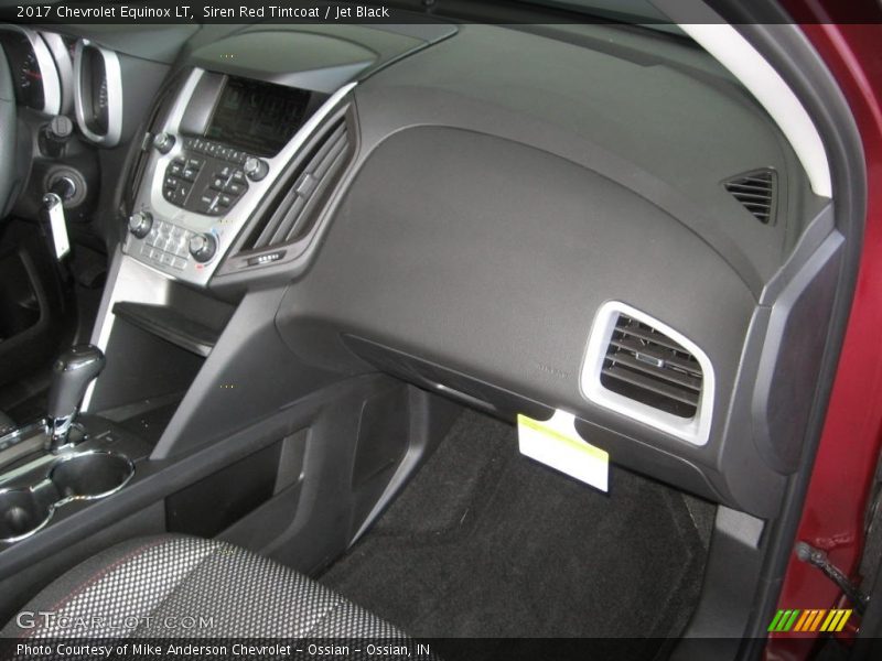 Siren Red Tintcoat / Jet Black 2017 Chevrolet Equinox LT