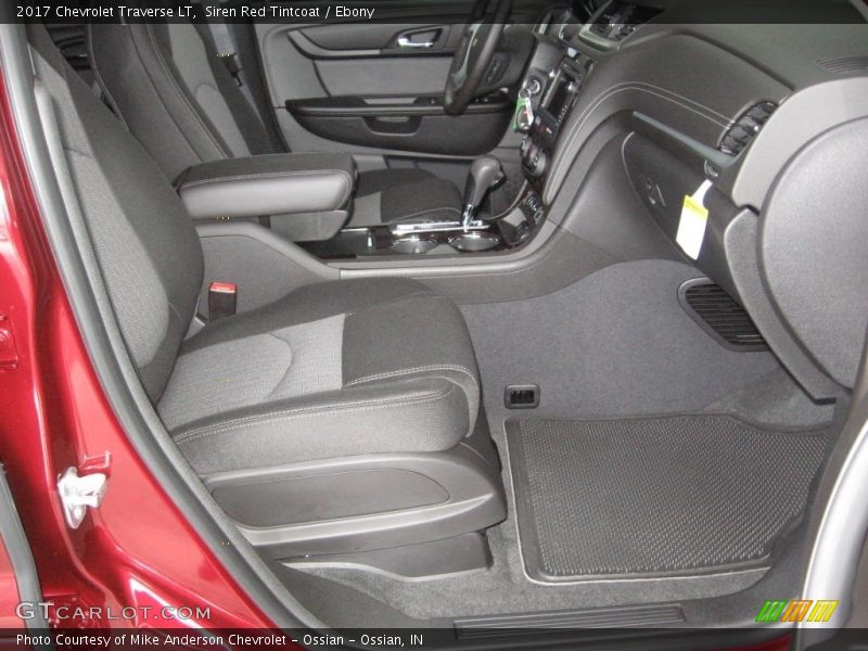 Siren Red Tintcoat / Ebony 2017 Chevrolet Traverse LT