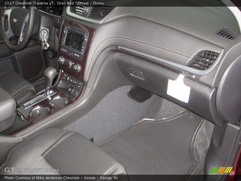 Siren Red Tintcoat / Ebony 2017 Chevrolet Traverse LT