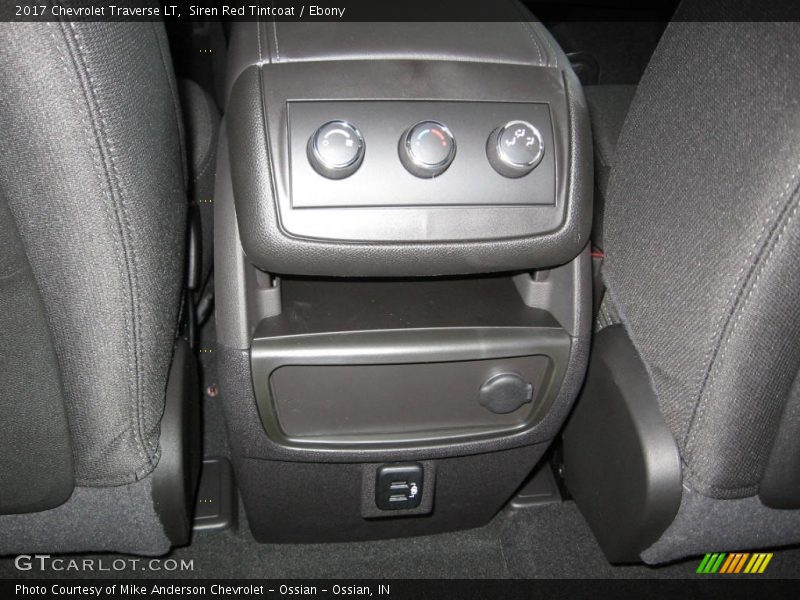 Siren Red Tintcoat / Ebony 2017 Chevrolet Traverse LT