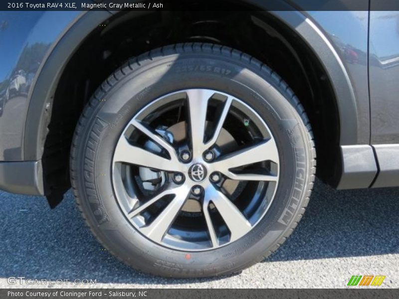Magnetic Gray Metallic / Ash 2016 Toyota RAV4 XLE