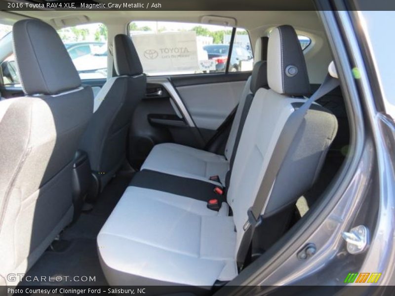 Magnetic Gray Metallic / Ash 2016 Toyota RAV4 XLE