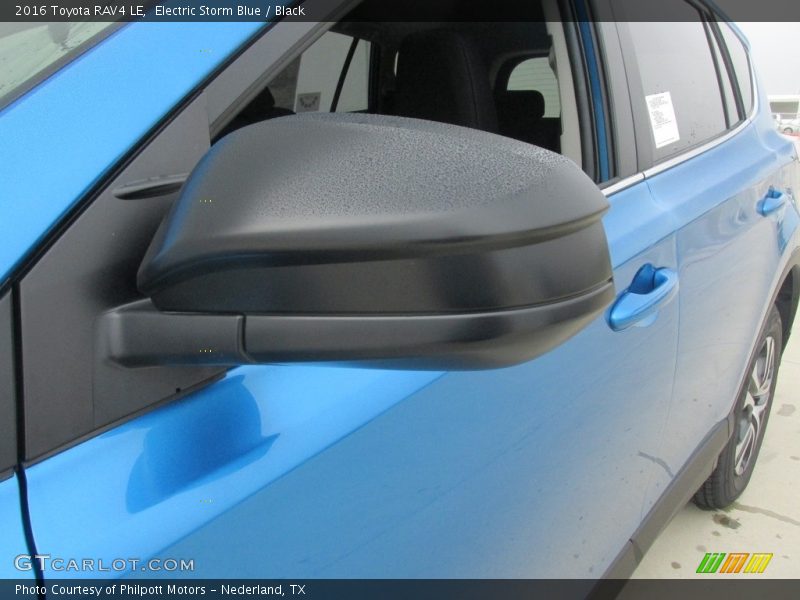 Electric Storm Blue / Black 2016 Toyota RAV4 LE