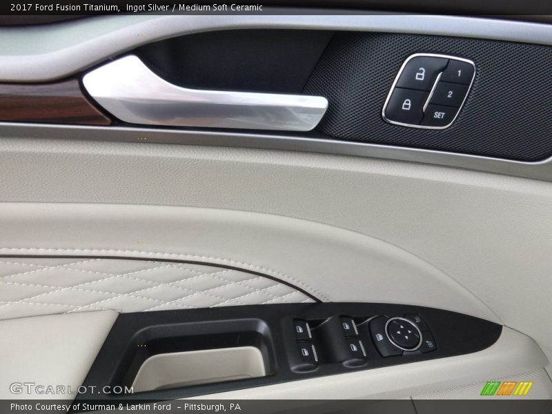 Ingot Silver / Medium Soft Ceramic 2017 Ford Fusion Titanium