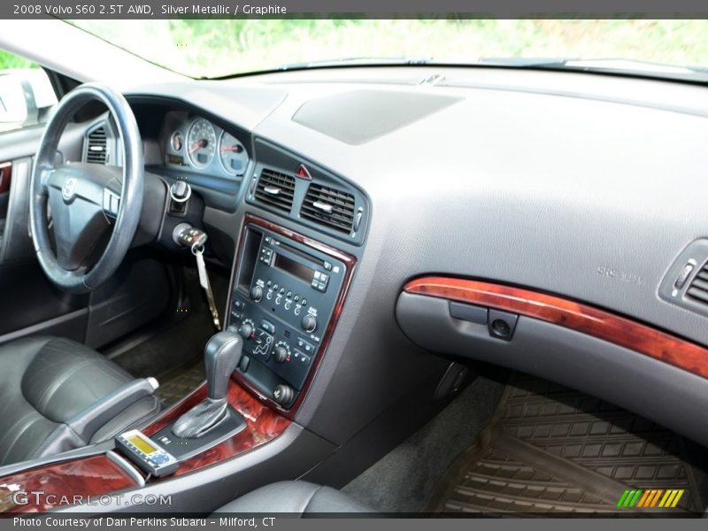 Silver Metallic / Graphite 2008 Volvo S60 2.5T AWD