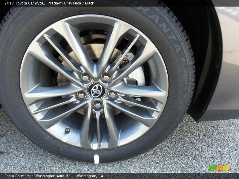 Predawn Gray Mica / Black 2017 Toyota Camry SE