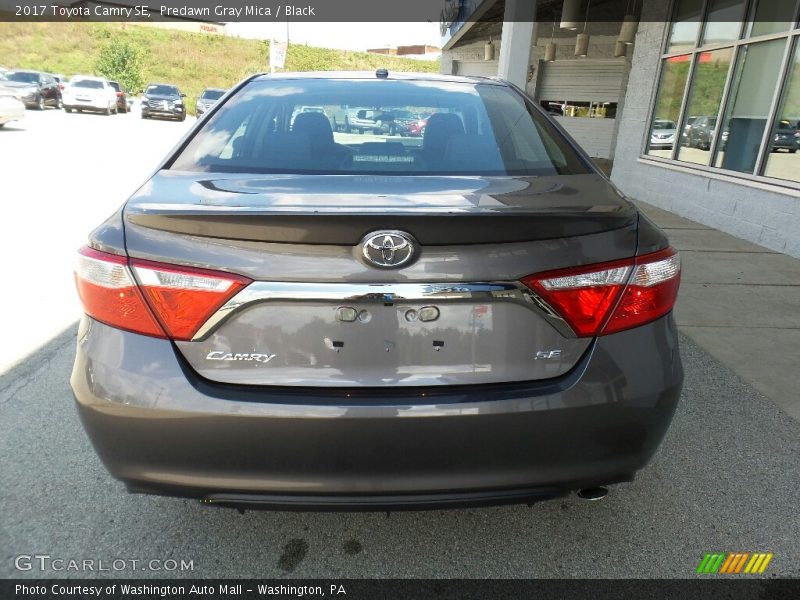 Predawn Gray Mica / Black 2017 Toyota Camry SE