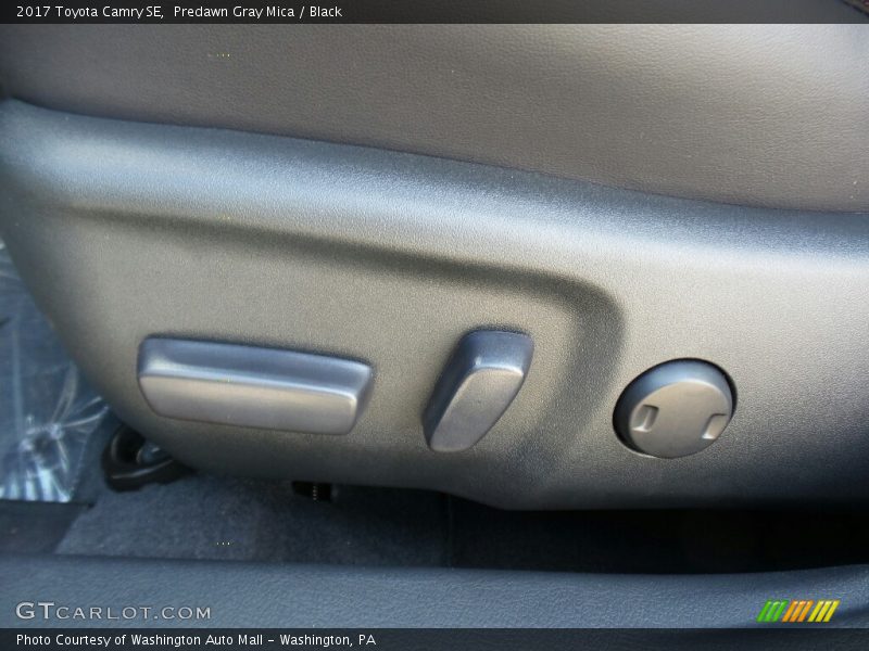 Predawn Gray Mica / Black 2017 Toyota Camry SE