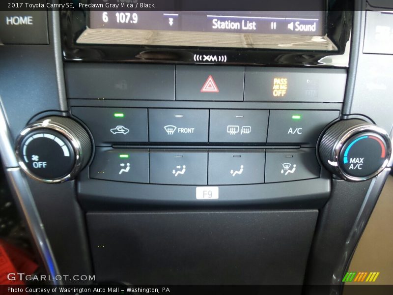 Predawn Gray Mica / Black 2017 Toyota Camry SE