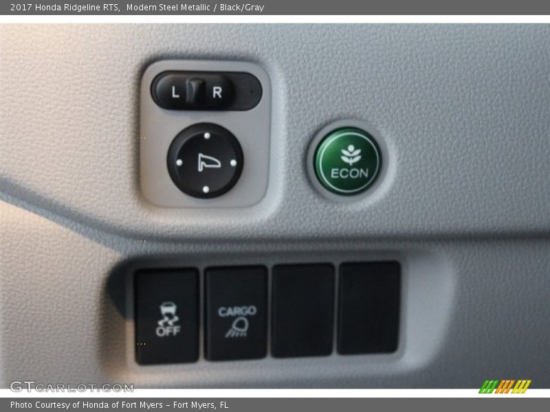 Modern Steel Metallic / Black/Gray 2017 Honda Ridgeline RTS